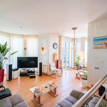 Kuni - Salty Pool&panorama