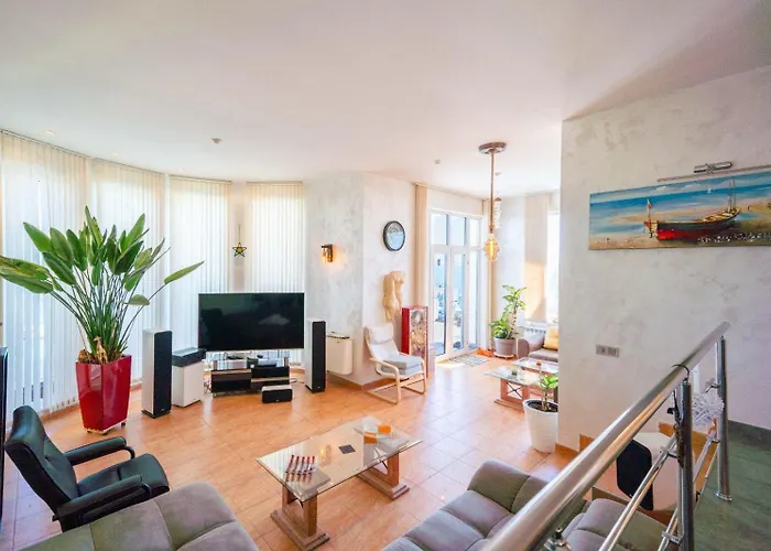 Kuni - Salty Pool&panorama