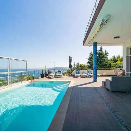 Kuni - Salty Pool&panorama