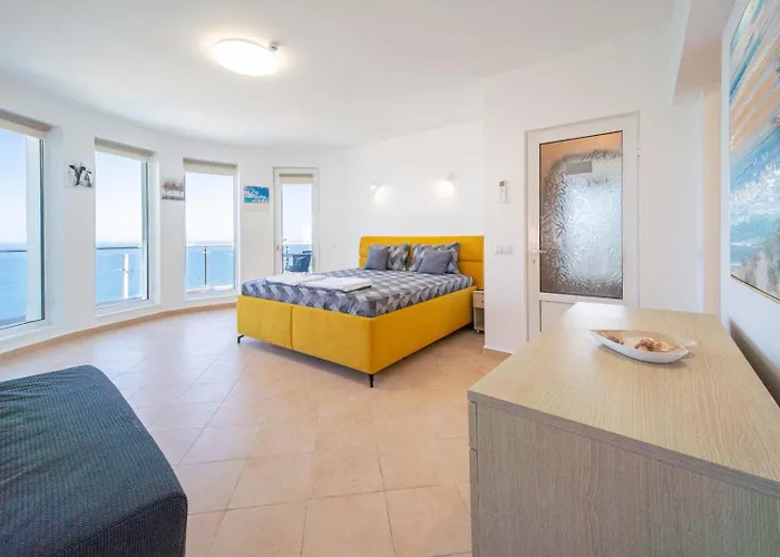 Луксозна вила Kuni - Salty Pool&panorama Балчик