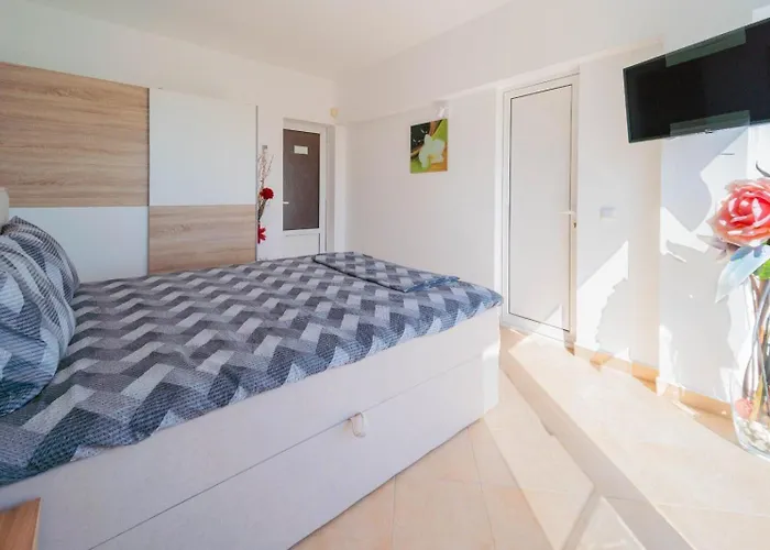 Луксозна вила Kuni - Salty Pool&panorama *